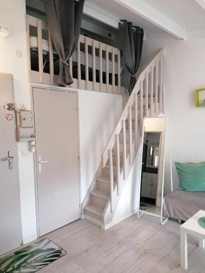 Appartement La Pinede Груисан Екстериор снимка