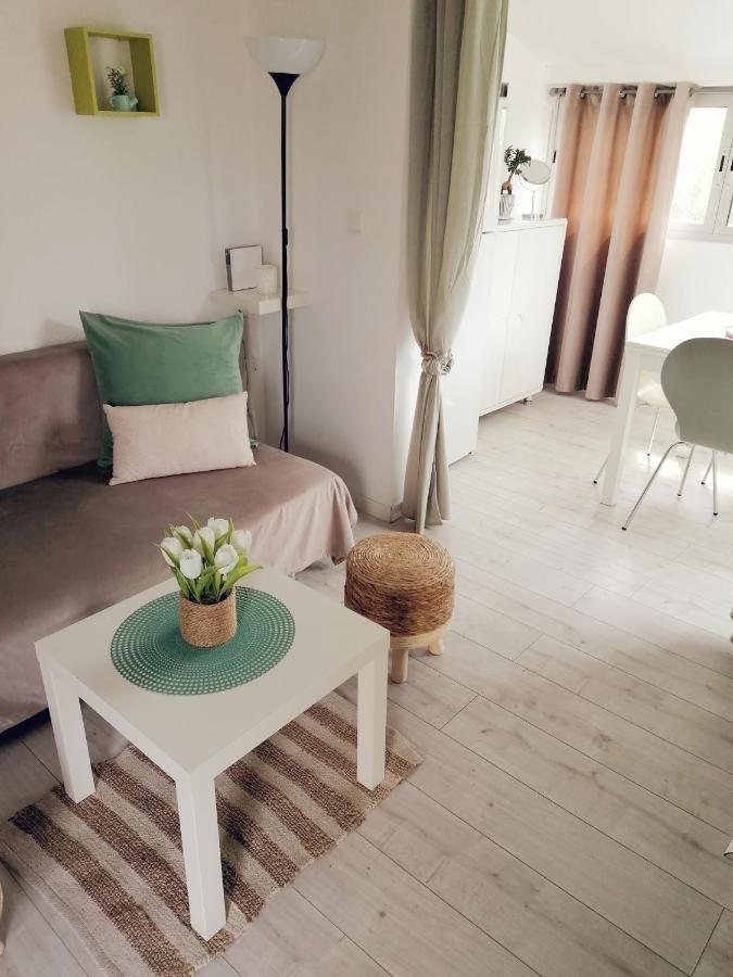 Appartement La Pinede Груисан Екстериор снимка