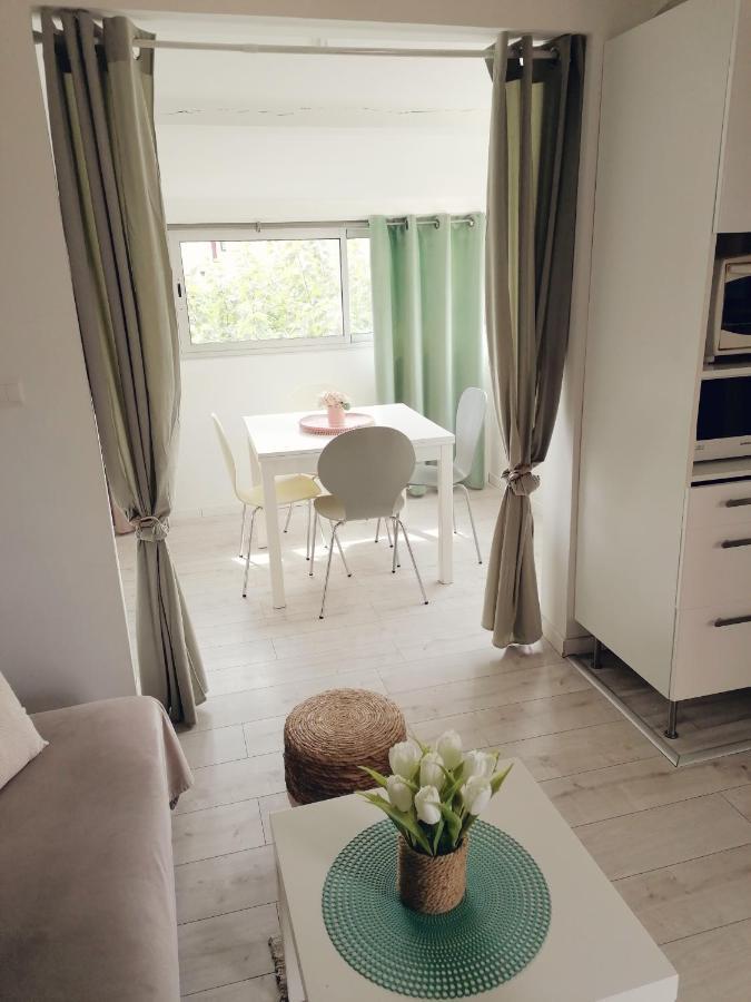 Appartement La Pinede Груисан Екстериор снимка
