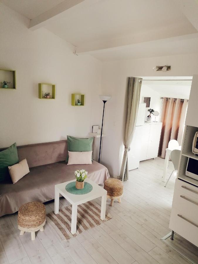 Appartement La Pinede Груисан Екстериор снимка